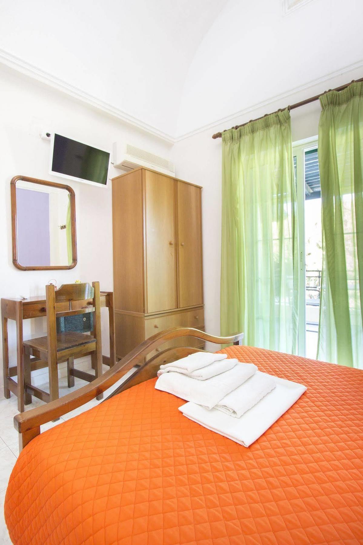 Studio Paul'S Перисса Экстерьер фото